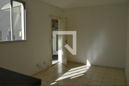 Sala de apartamento à venda com 2 quartos, 45m² em Cabral, Contagem