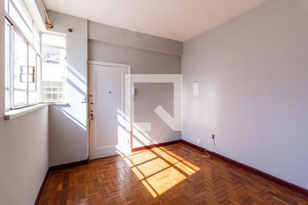 Sala de apartamento à venda com 2 quartos, 77m² em Vila Buarque, São Paulo
