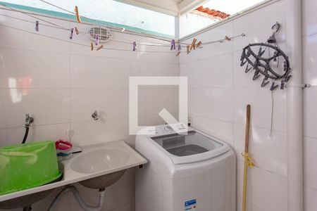 Apartamento à venda com 142m², 3 quartos e 1 vagaÁrea de Serviço