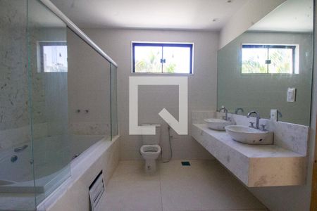 Casa à venda com 860m², 6 quartos e 4 vagasBanheiro da Suíte 5