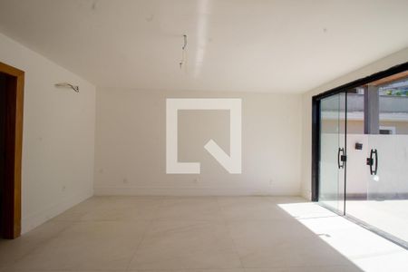 Casa à venda com 860m², 6 quartos e 4 vagasSuíte 5