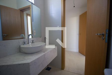 Casa à venda com 860m², 6 quartos e 4 vagasBanheiro da Suíte 2