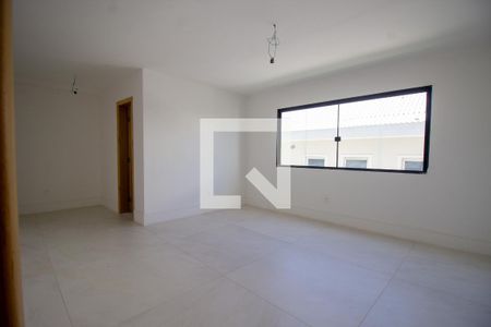 Casa à venda com 860m², 6 quartos e 4 vagasSuíte 4