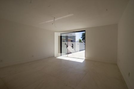 Casa à venda com 860m², 6 quartos e 4 vagasSuíte 5