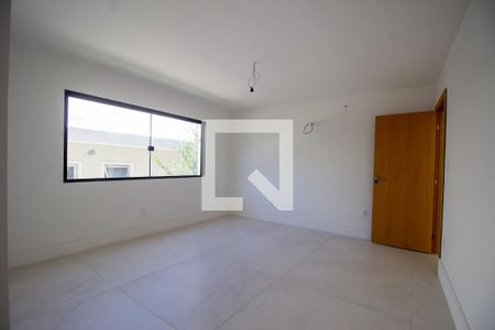 Casa à venda com 860m², 6 quartos e 4 vagasSuíte 4