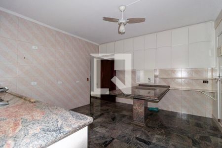 Casa à venda com 300m², 4 quartos e 3 vagas Casa à venda com 300m², 4 quartos e 3 vagasCozinha