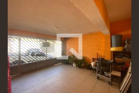 Casa à venda com 150m², 3 quartos e 2 vagas Casa à venda com 150m², 3 quartos e 2 vagasGaragem