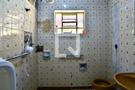 Casa à venda com 150m², 3 quartos e 2 vagas Casa à venda com 150m², 3 quartos e 2 vagasBanheiro 2