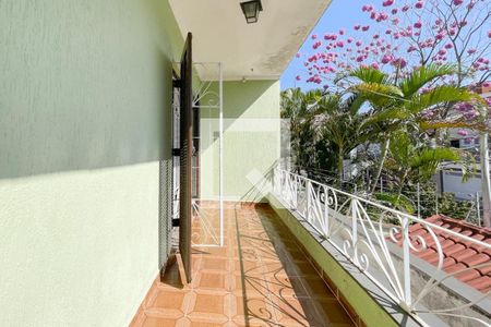 Casa à venda com 375m², 5 quartos e 5 vagas Casa à venda com 375m², 5 quartos e 5 vagasSacada - Suíte 2