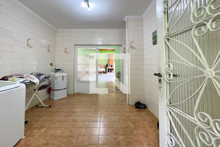 Casa à venda com 375m², 5 quartos e 5 vagas Casa à venda com 375m², 5 quartos e 5 vagasÁrea de Serviço