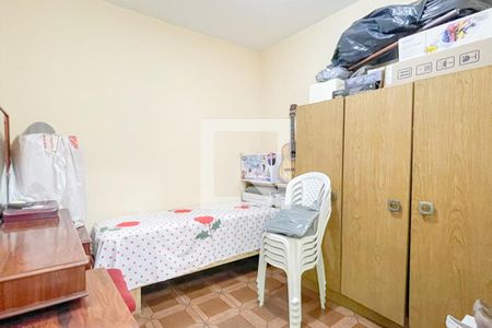 Casa à venda com 375m², 5 quartos e 5 vagas Casa à venda com 375m², 5 quartos e 5 vagasQuarto de Serviço