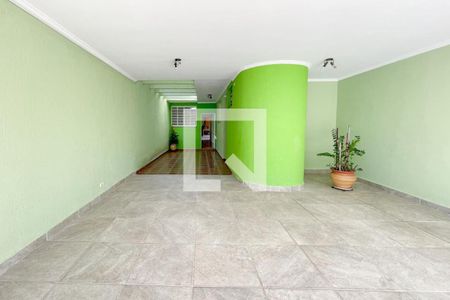 Casa à venda com 375m², 5 quartos e 5 vagas Casa à venda com 375m², 5 quartos e 5 vagasGaragem