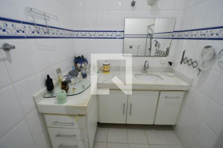 Casa à venda com 250m², 5 quartos e 2 vagasBanheiro 3 - Suíte