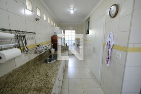 Casa à venda com 250m², 5 quartos e 2 vagasCozinha