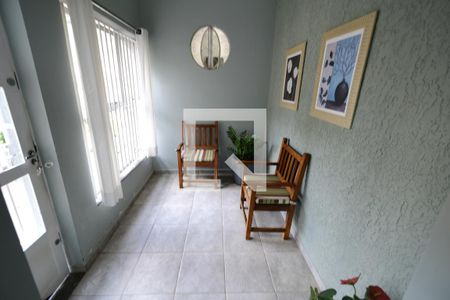 Casa à venda com 250m², 5 quartos e 2 vagasHall