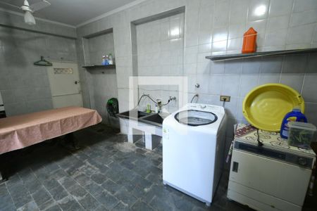 Casa à venda com 250m², 5 quartos e 2 vagasÁrea de Serviço