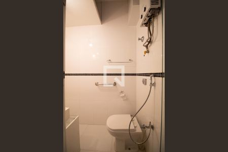 Apartamento para alugar com 110m², 3 quartos e sem vaga Apartamento para alugar com 110m², 3 quartos e sem vagaBanheiro da Suíte