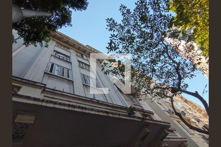 Apartamento para alugar com 110m², 3 quartos e sem vaga Apartamento para alugar com 110m², 3 quartos e sem vagaFachada