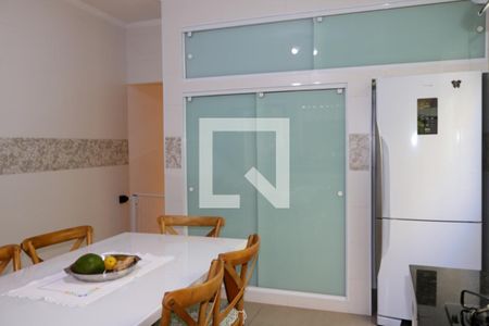 Casa à venda com 177m², 3 quartos e 2 vagasCozinha