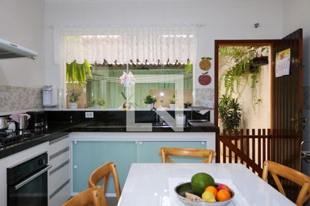 Casa à venda com 177m², 3 quartos e 2 vagasCozinha