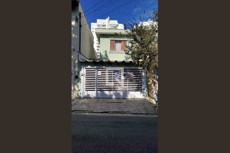 Casa à venda com 177m², 3 quartos e 2 vagasFachada