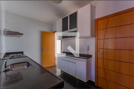 Apartamento à venda com 128m², 4 quartos e 2 vagas Apartamento à venda com 128m², 4 quartos e 2 vagasCozinha