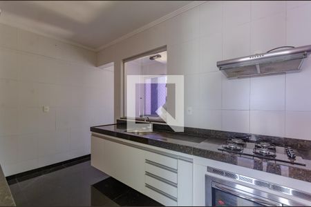 Apartamento à venda com 128m², 4 quartos e 2 vagas Apartamento à venda com 128m², 4 quartos e 2 vagasCozinha