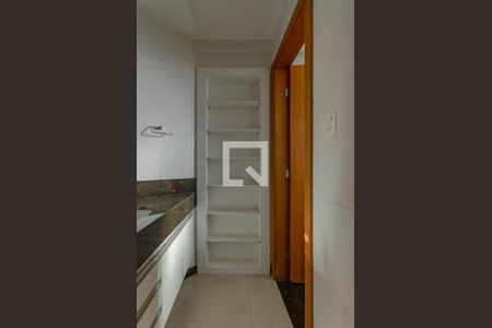 Apartamento à venda com 128m², 4 quartos e 2 vagas Apartamento à venda com 128m², 4 quartos e 2 vagasBanheiro Suíte 1