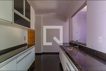 Apartamento à venda com 128m², 4 quartos e 2 vagas Apartamento à venda com 128m², 4 quartos e 2 vagasCozinha