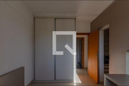 Apartamento à venda com 128m², 4 quartos e 2 vagas Apartamento à venda com 128m², 4 quartos e 2 vagasSuíte 1