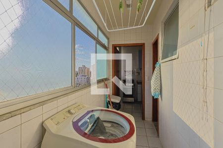 Apartamento à venda com 148m², 3 quartos e 2 vagas Apartamento à venda com 148m², 3 quartos e 2 vagasÁrea de Serviço