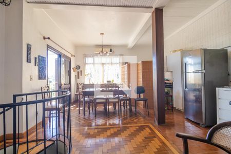 Casa à venda com 400m², 4 quartos e 3 vagasCozinha do segundo andar