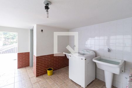 Casa à venda com 298m², 2 quartos e sem vagaÁrea de serviço