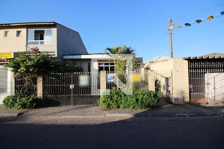 Casa à venda com 500m², 3 quartos e 3 vagasFachada 