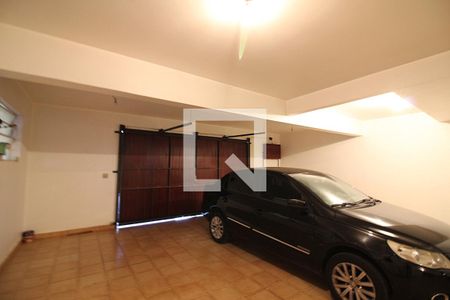 Casa à venda com 500m², 3 quartos e 3 vagasGaragem