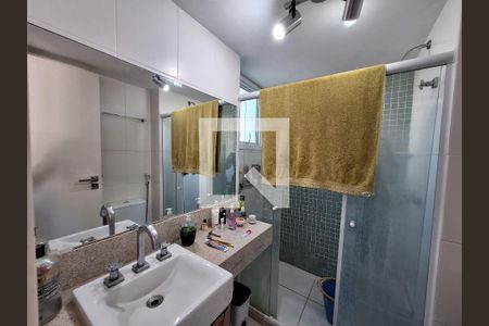Apartamento à venda com 90m², 2 quartos e 1 vaga Apartamento à venda com 90m², 2 quartos e 1 vagaBanheiro da suíte 2