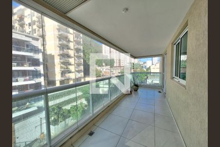 Apartamento à venda com 90m², 2 quartos e 1 vaga Apartamento à venda com 90m², 2 quartos e 1 vagaVaranda Sala