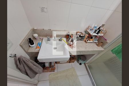 Apartamento à venda com 90m², 2 quartos e 1 vaga Apartamento à venda com 90m², 2 quartos e 1 vagaBanheiro da suíte 1