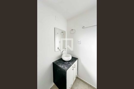 Apartamento à venda com 80m², 3 quartos e 1 vaga Apartamento à venda com 80m², 3 quartos e 1 vagaBanheiro 1