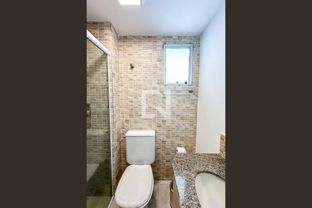 Apartamento à venda com 80m², 3 quartos e 1 vaga Apartamento à venda com 80m², 3 quartos e 1 vagaBanheiro 2