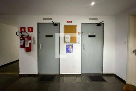 Apartamento à venda com 80m², 3 quartos e 1 vaga Apartamento à venda com 80m², 3 quartos e 1 vagaÁrea comum