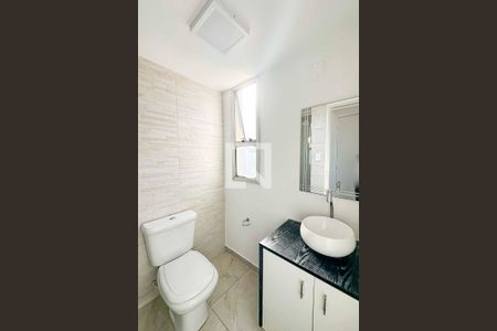 Apartamento à venda com 80m², 3 quartos e 1 vaga Apartamento à venda com 80m², 3 quartos e 1 vagaBanheiro 1