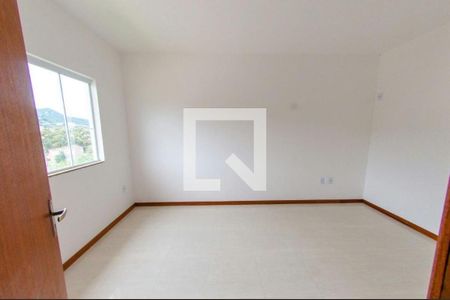 Casa à venda com 2 quartos, 76m² em Serra Grande, Niterói