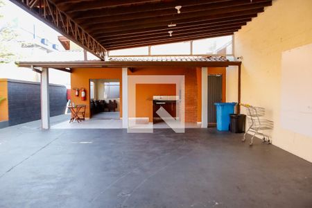 Apartamento à venda com 44m², 2 quartos e 1 vaga Apartamento à venda com 44m², 2 quartos e 1 vagaÁrea comum - Salão de festas