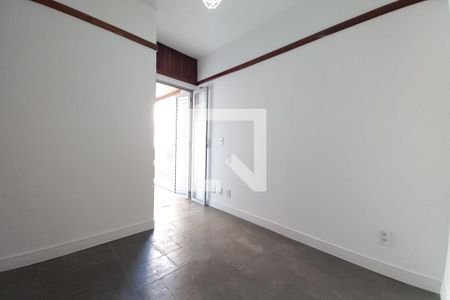 Apartamento à venda com 120m², 3 quartos e 2 vagas Apartamento à venda com 120m², 3 quartos e 2 vagasQuarto 3 - Suíte