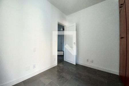 Apartamento à venda com 120m², 3 quartos e 2 vagas Apartamento à venda com 120m², 3 quartos e 2 vagasQuarto 2