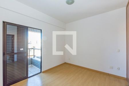 Apartamento à venda com 120m², 3 quartos e 4 vagas Apartamento à venda com 120m², 3 quartos e 4 vagasSuíte