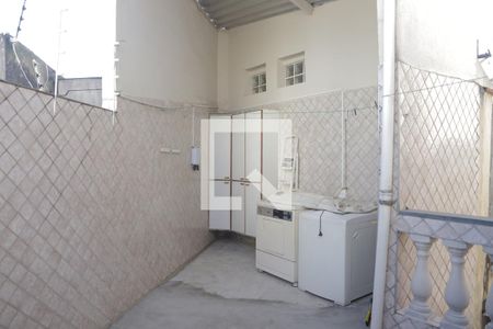 Casa à venda com 80m², 3 quartos e 1 vagaQuintal