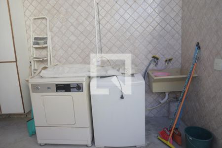 Casa à venda com 80m², 3 quartos e 1 vagaQuintal