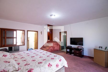 Casa à venda com 430m², 4 quartos e 4 vagas Casa à venda com 430m², 4 quartos e 4 vagasSuíte Master